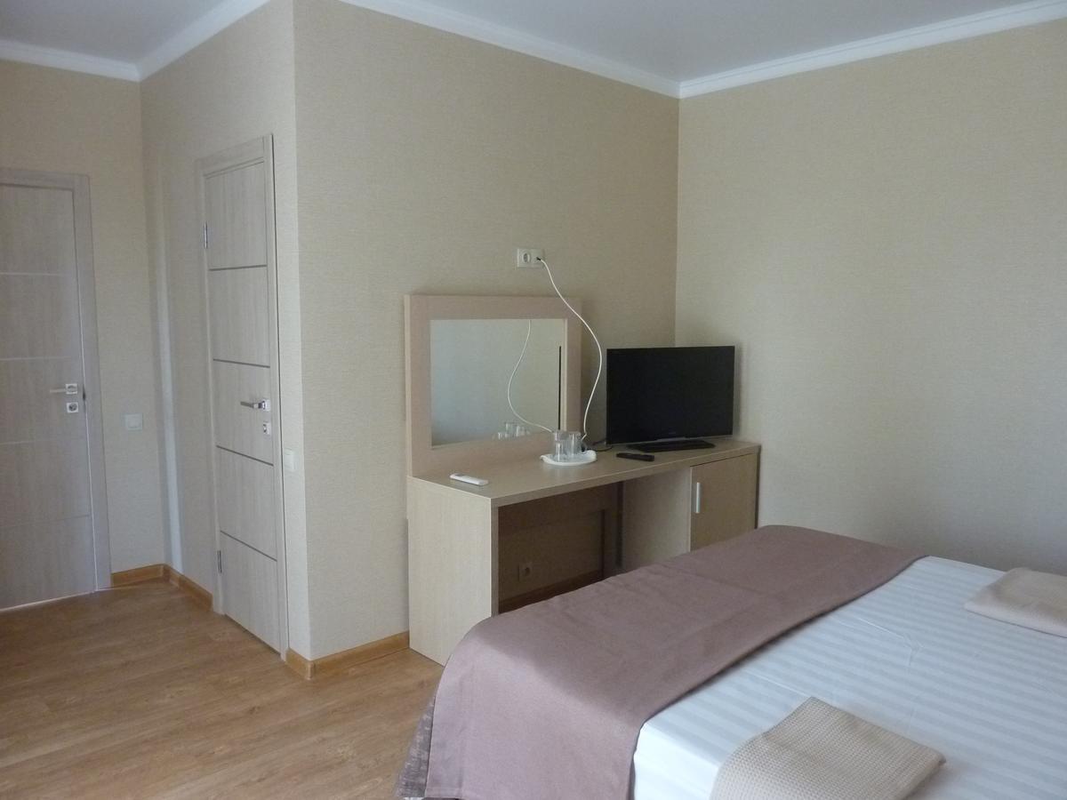 Guest House Letto Gagra Exterior photo