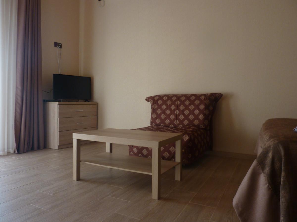 Guest House Letto Gagra Exterior photo
