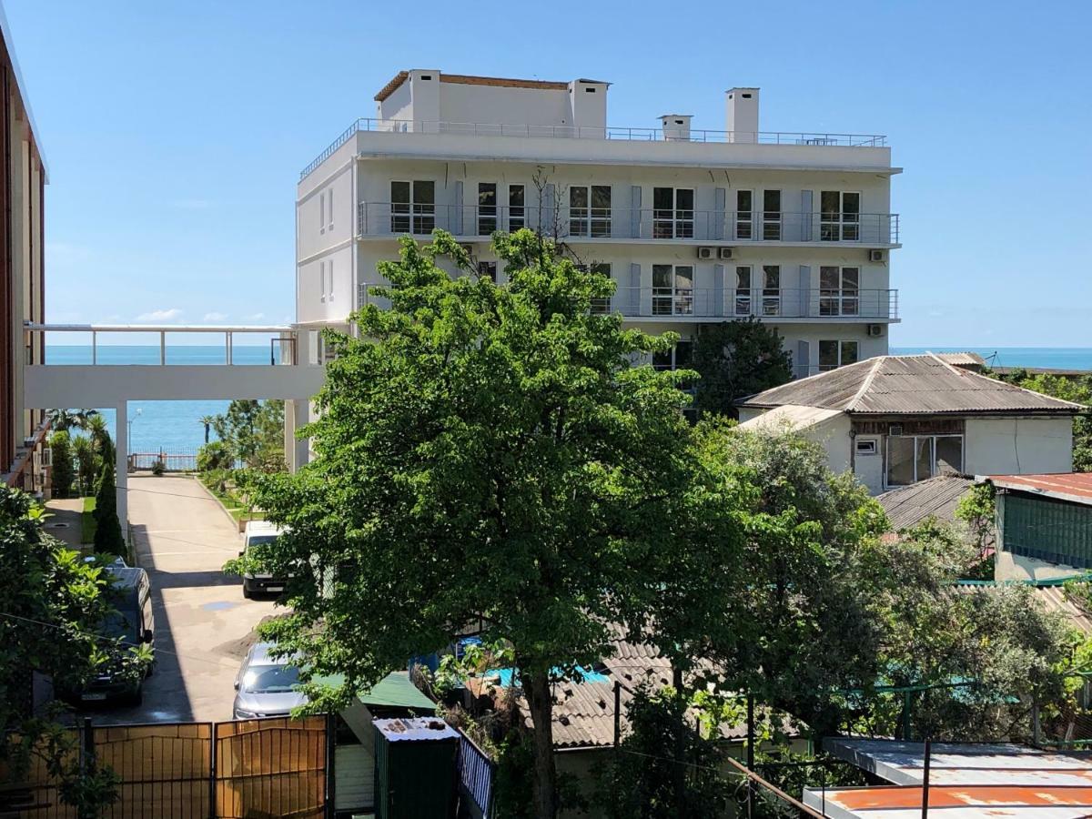 Guest House Letto Gagra Exterior photo